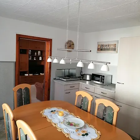 Grosse Ferienwohnung Am Rennsteig Neuhaus am Rennweg Exterior photo